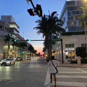 Meet your Posher, Chloe